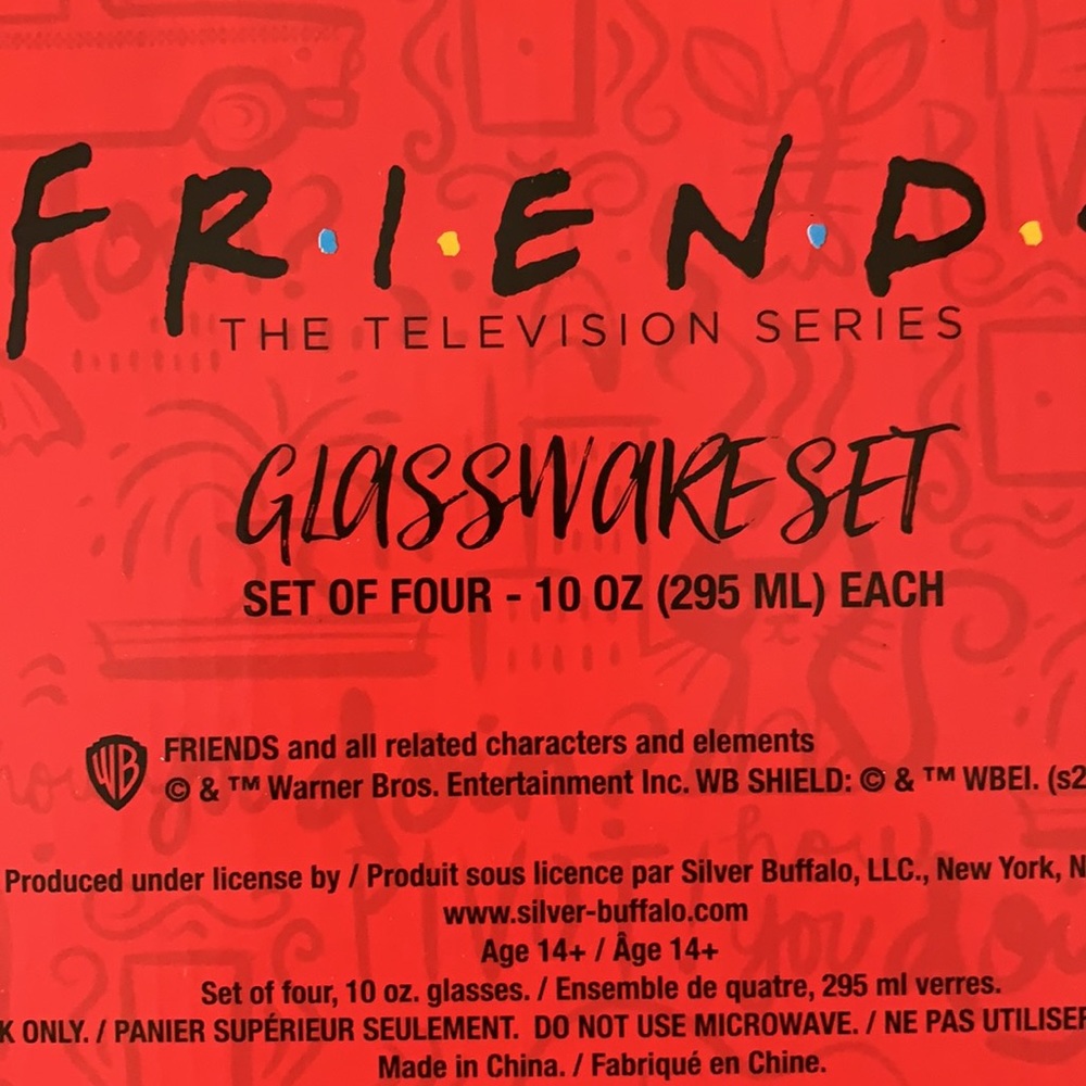 New FRIENDS CENTRAL PERK GLASSWARE (SET SET OF 4) - Picture 4 of 8